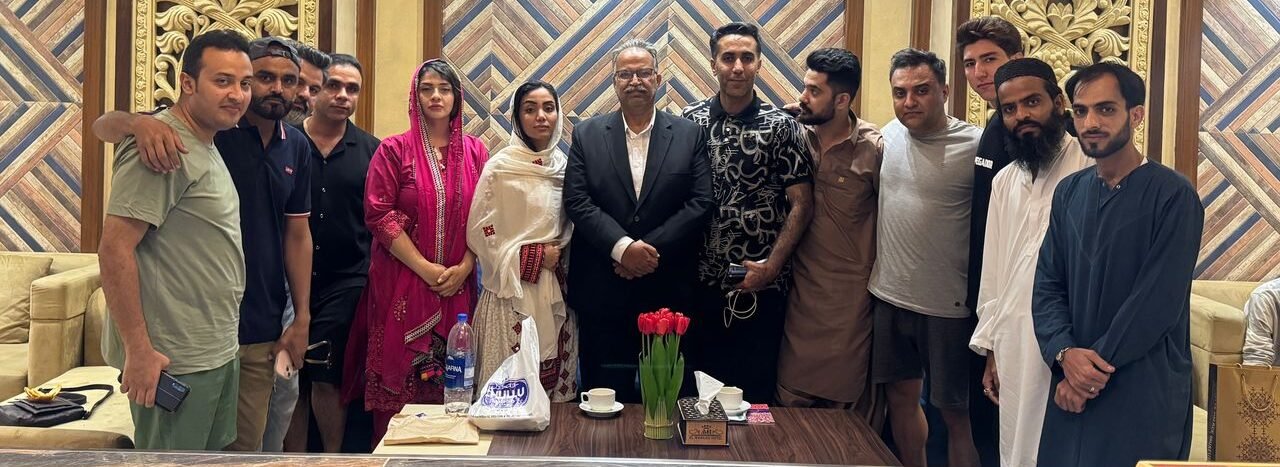 Inauguration of Personal Vehicle Traffic from Rimdan Border: A New Gateway for Tourists to Pakistan 3 Asif Pic with Group e1746091304994